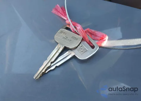 1995 Toyota Camry Dx z USA, uszkodzony, nr VIN 4T1SK11E3SU572139